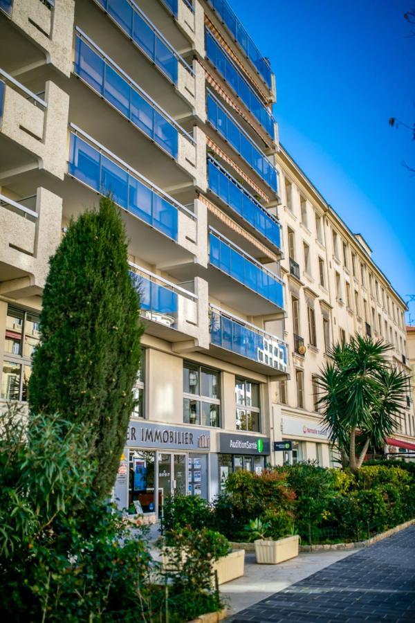 Le Francia II Ap4197 By Riviera Holiday Homes Nice Buitenkant foto